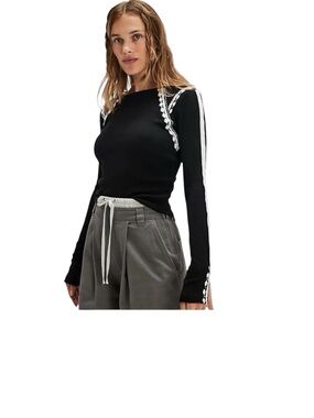 Free People Lost Love Contrast
Trim Sweater Size XS NWT